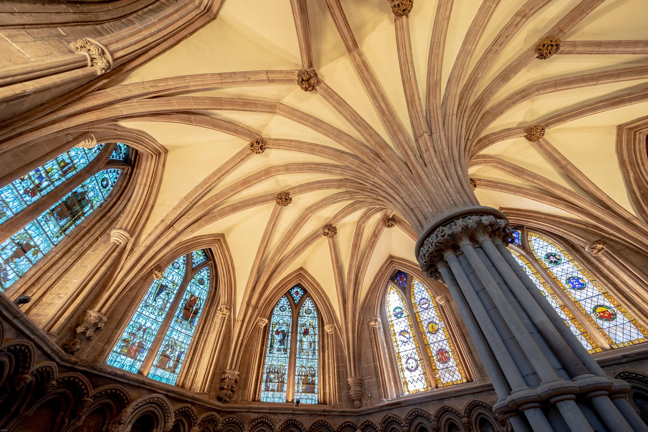 Secret World vs TripIt in Lichfield: The Best Trip Planner - Lichfield | Secret World Trip Planner