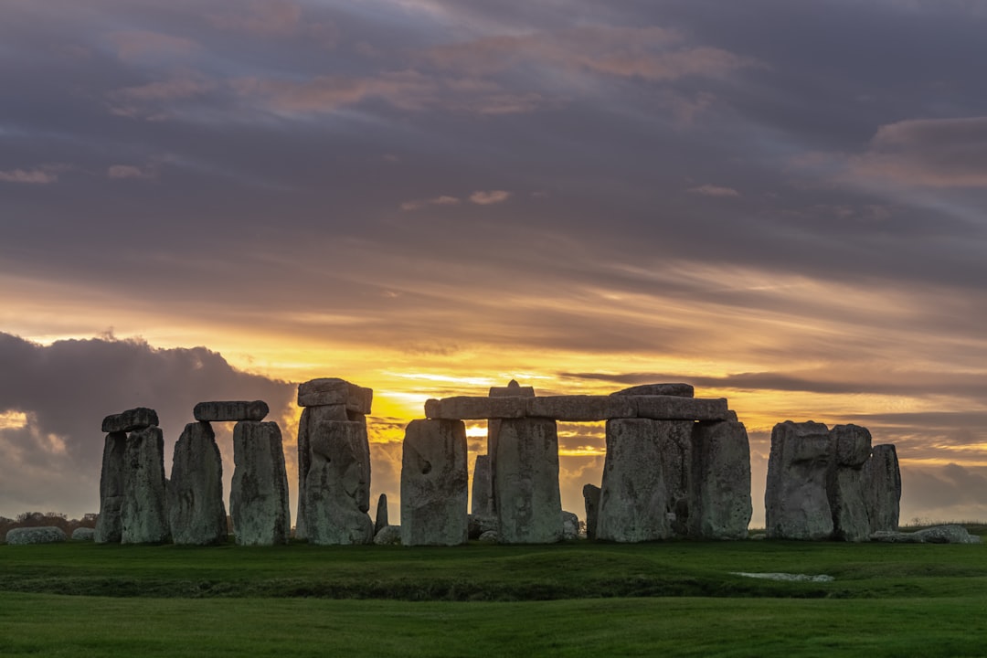 Stonehenge: El Misterio de los Monumentos Prehistóricos - Salisbury SP4 7DE | Secret World Trip Planner