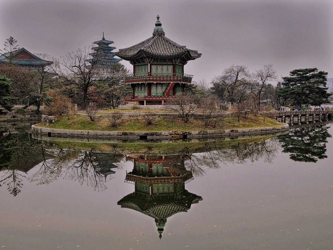 Perfekter Reiseplan für Seoul: Plane mit Secret World - Seoul | Secret World Trip Planner