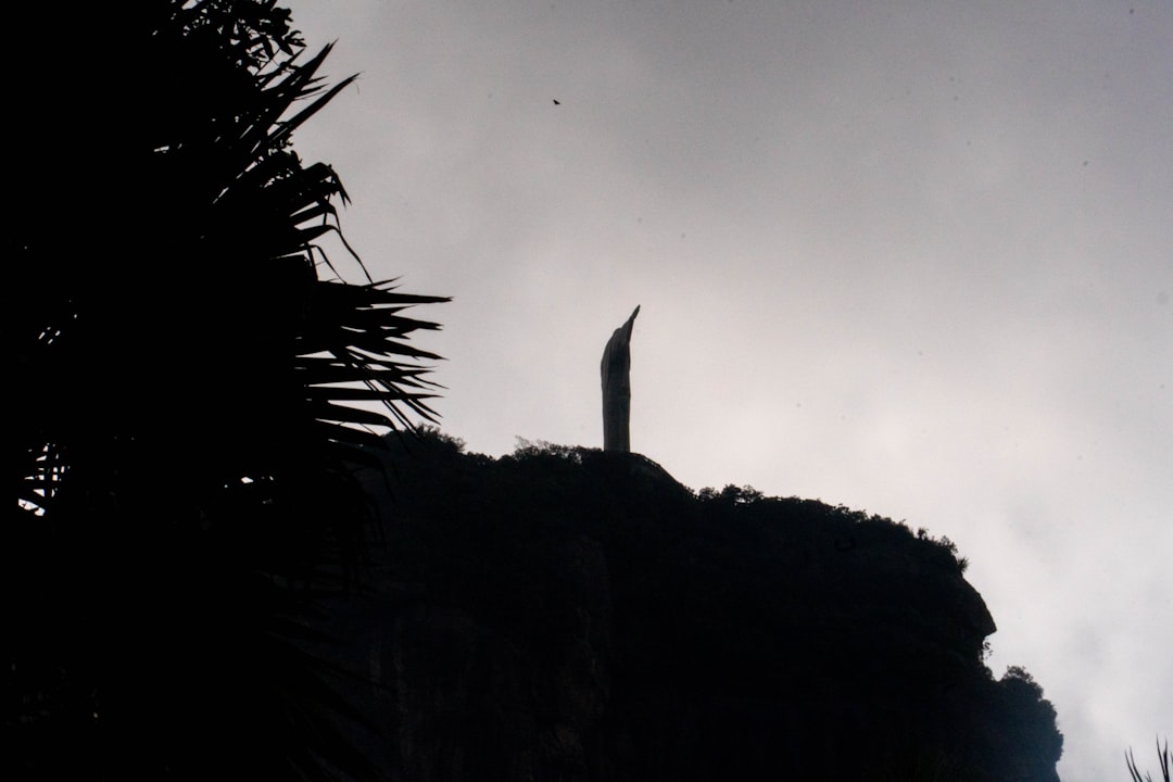 Планировщик поездок AI: Секретный мир Рио-де-Жанейро - Rio de Janeiro | Secret World Trip Planner
