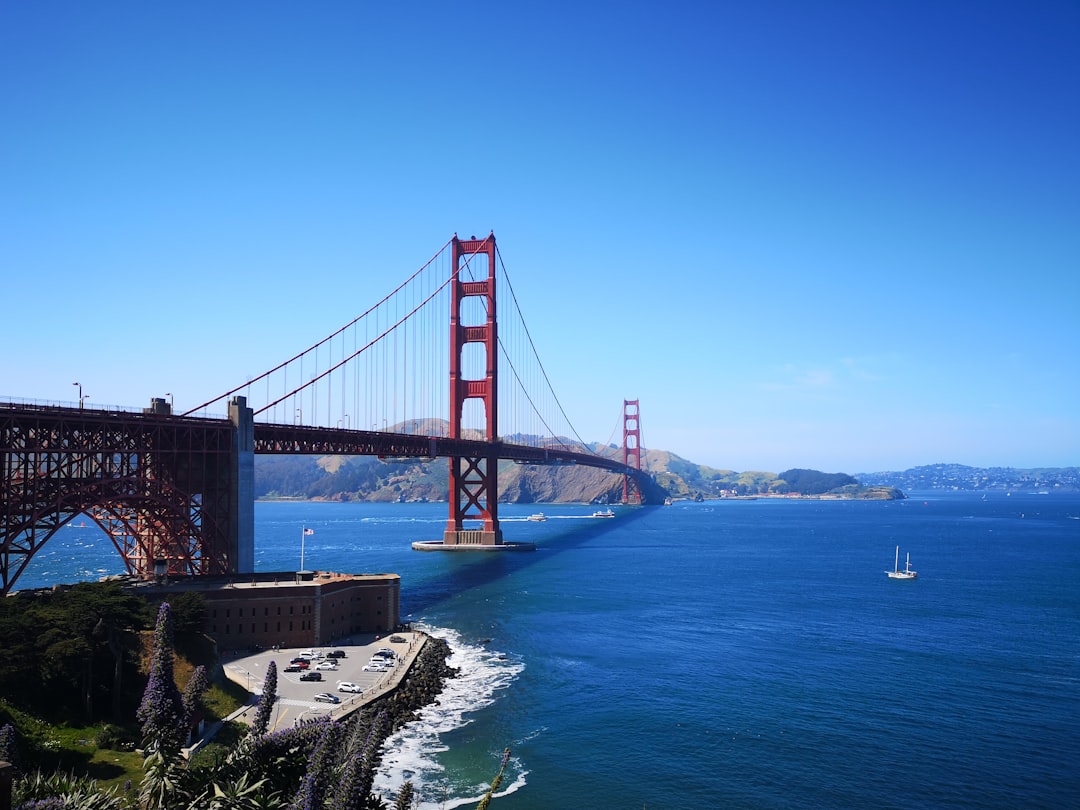 Der Zauber der Golden Gate Bridge: Eine Ikone - San Francisco | Secret World Trip Planner