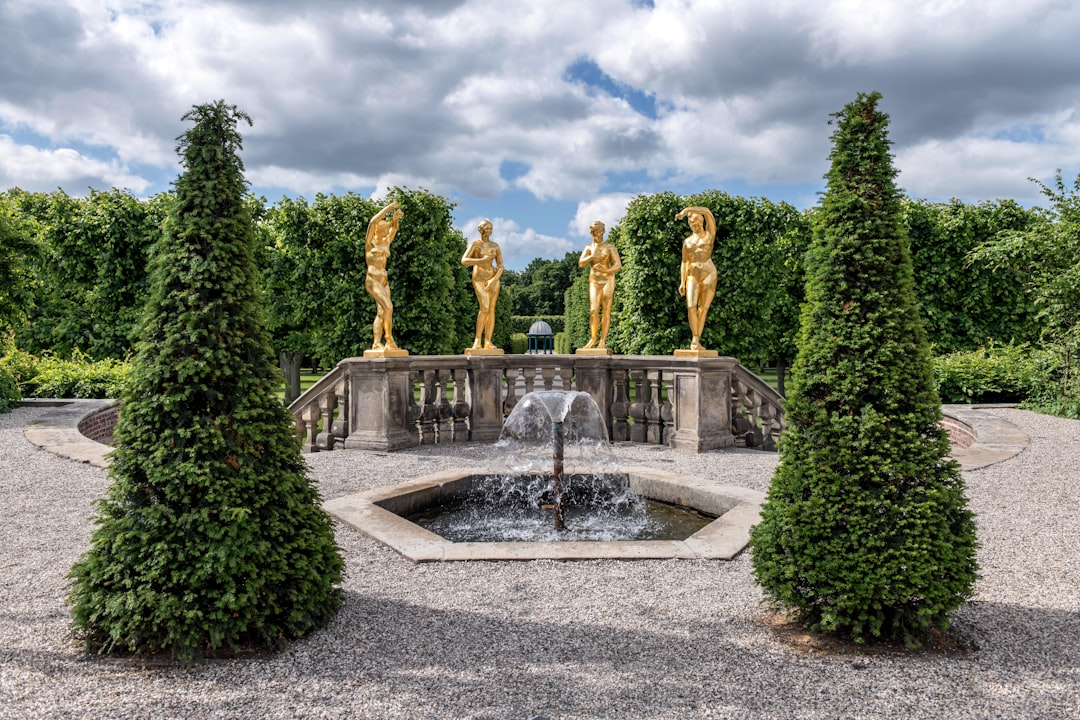 Jardins Reais de Herrenhausen: Um Paraíso Botânico em Hannover - Herrenhäuser Str. 4 | Secret World Trip Planner