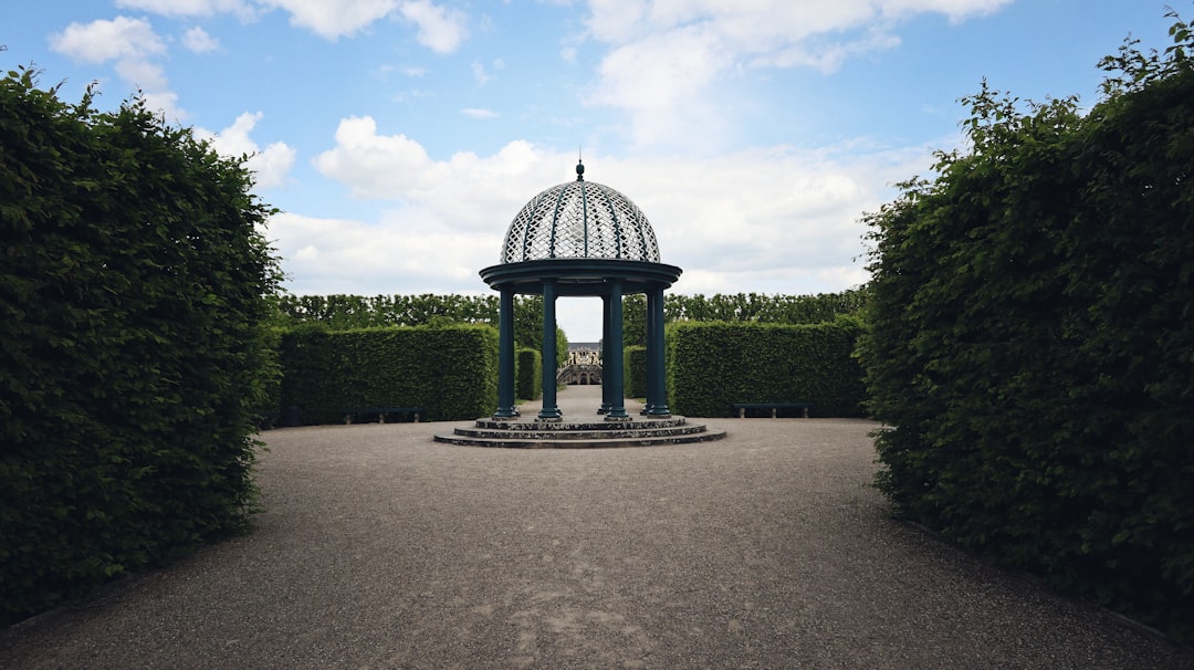 Jardins Reais de Herrenhausen: Um Paraíso Botânico em Hannover - Herrenhäuser Str. 4 | Secret World Trip Planner