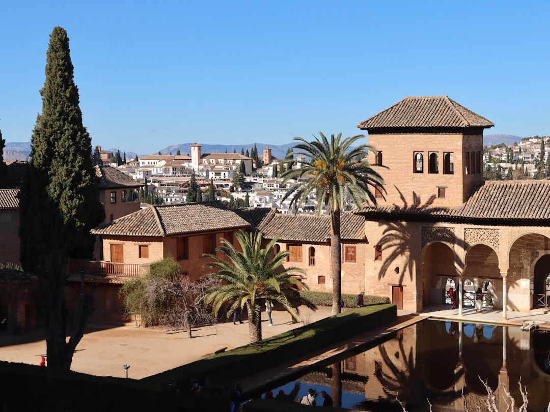 Hotel Alhambra Palace: Ein Architektonischer Traum in Granada - Centro | Secret World Trip Planner