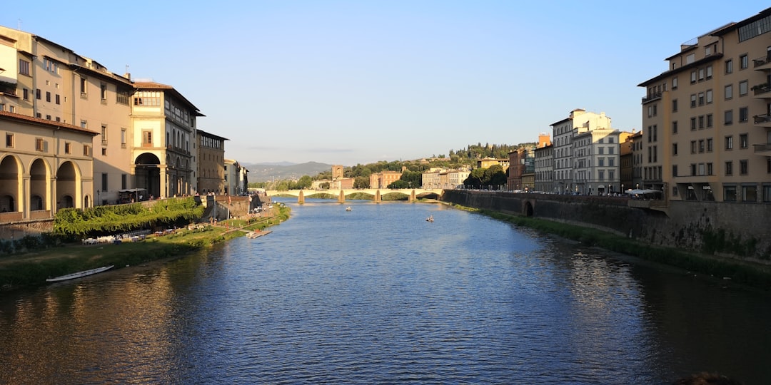 베키오 다리: 피렌체의 보석 - Ponte Vecchio | Secret World Trip Planner