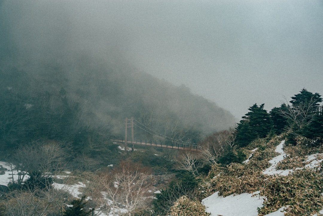 Descubre Ulsanbawi: La Roca Icónica de Corea del Sur | Secret World Trip Planner