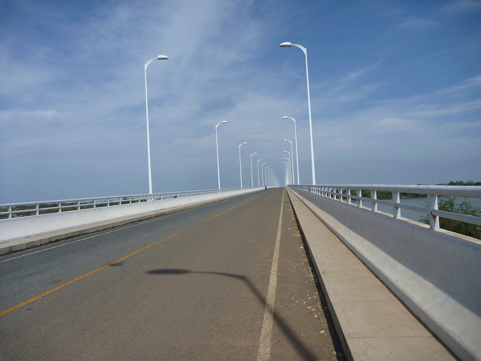 Descubre el Puente de Stung Treng: una joya de Camboya | Secret World Trip Planner