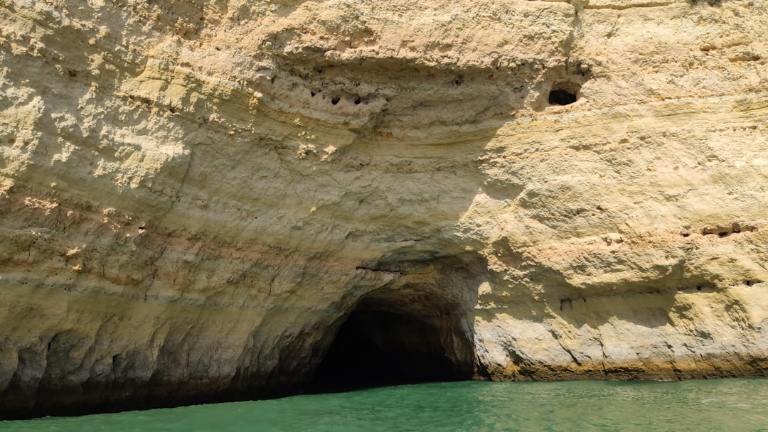 Descubra a Magia da Gruta Azul em Biševo, Croácia - 21485 | Secret World Trip Planner