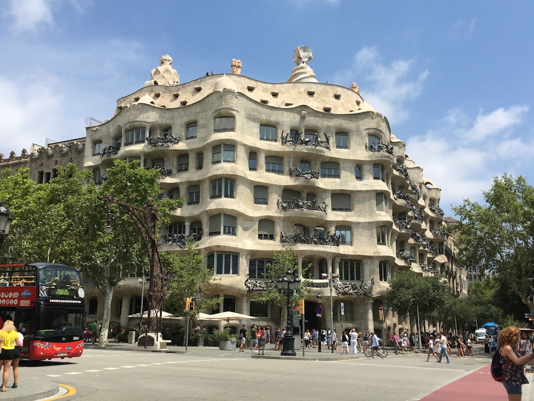 Casa Batlló : Un Joyau de l'Architecture Moderniste - Eixample | Secret World Trip Planner