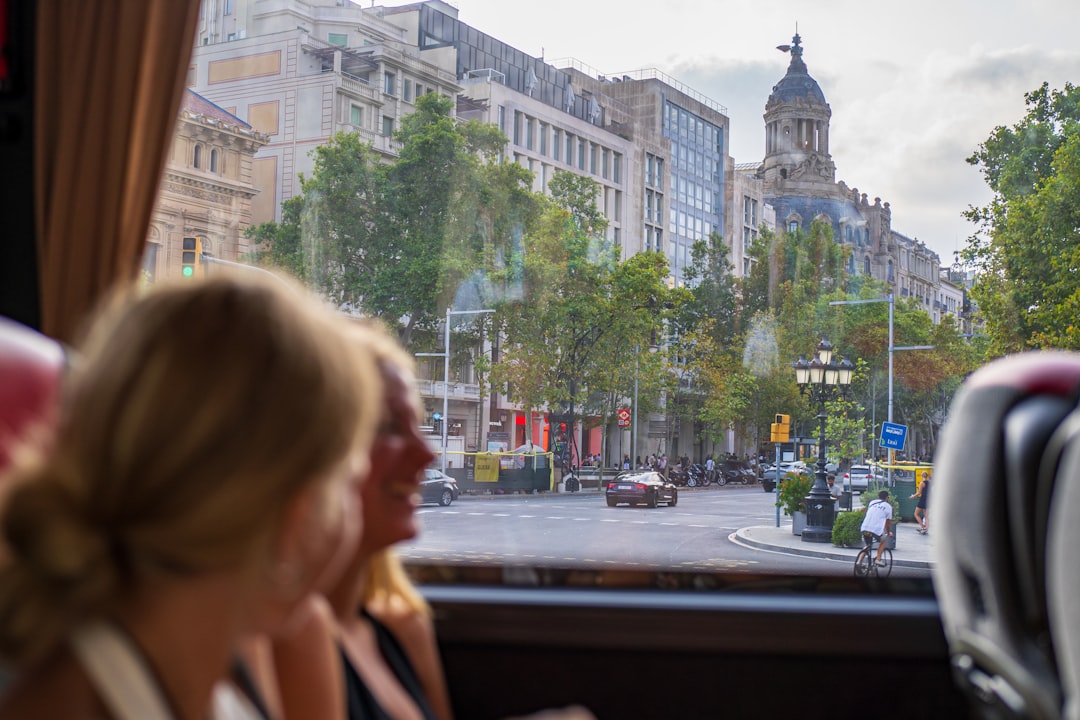 Melhores apps de viagem 2026: Barcelona com Secret World - Barcellona | Secret World Trip Planner