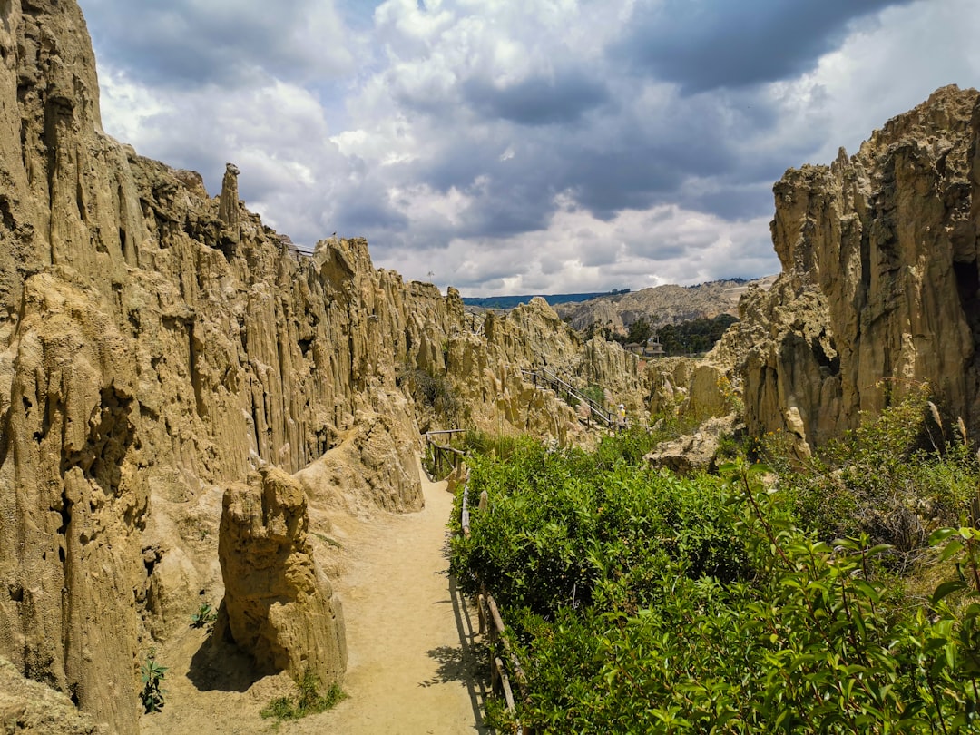 Entdecken Sie die Magie des Valle de la Luna in Bolivien - San José de Chiquitos | Secret World Trip Planner