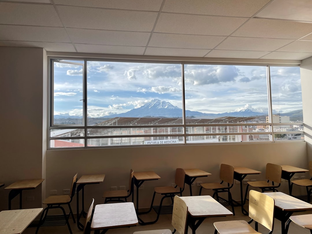 Ventanas, Équateur : Un Voyage entre Musique et Nature - Loja | Secret World Trip Planner