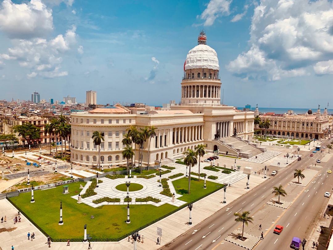 Vistas: Uma viagem entre música e cultura em Cuba - Havana | Secret World Trip Planner