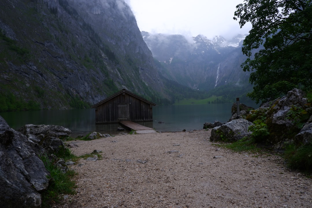ケーニヒスゼー：バイエルンの楽園の一角 - Schönau am Königssee | Secret World Trip Planner
