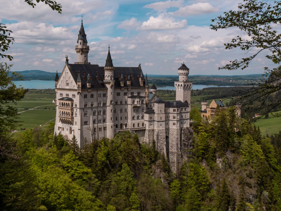 Descubre el Castillo de Neuschwanstein: una joya de Baviera - Schwangau | Secret World Trip Planner