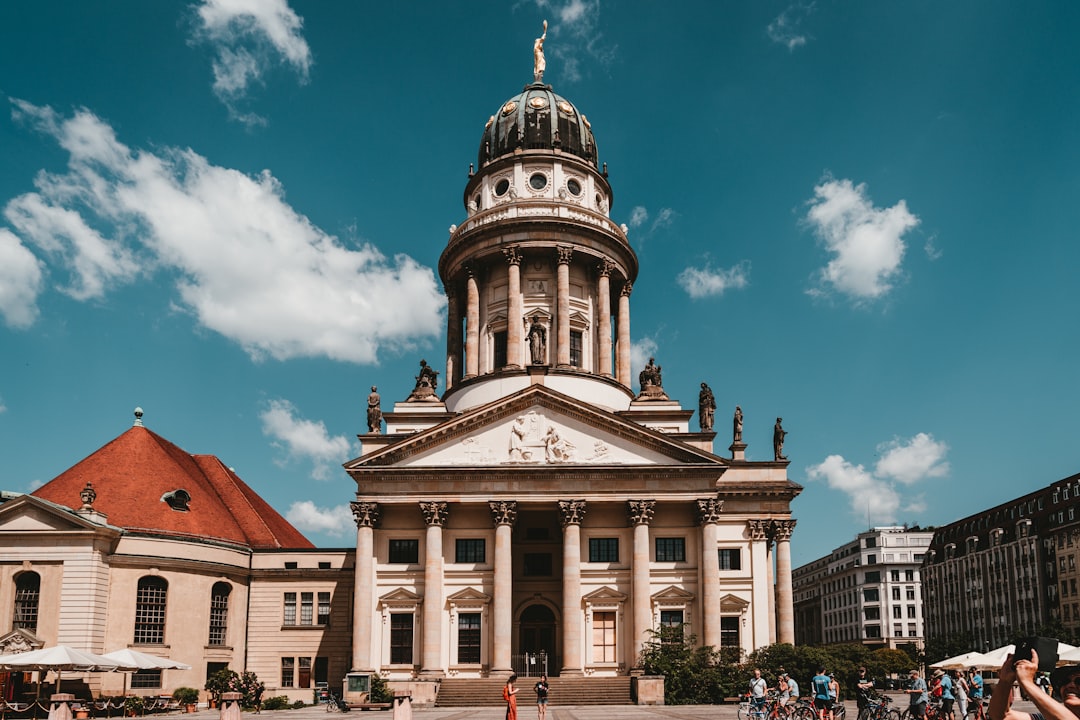 Gendarmenmarkt: Das kulturelle Herz Berlins - Berlin | Secret World Trip Planner