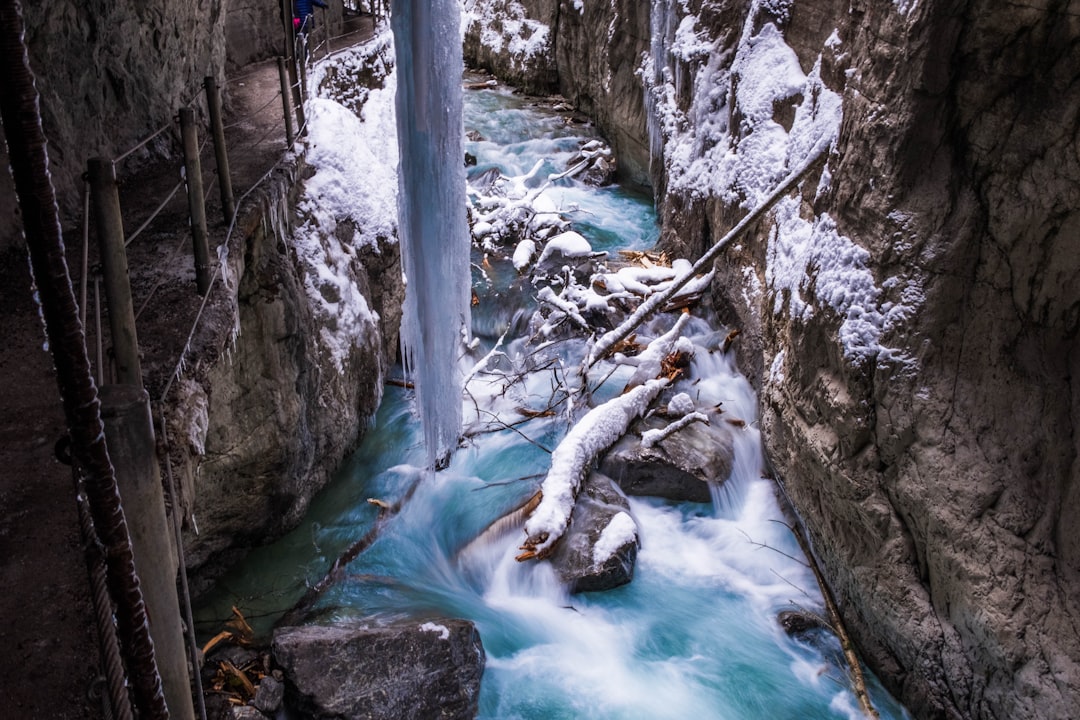 Partnachklamm : un voyage entre nature et aventure en Bavière - Garmisch-Partenkirchen | Secret World Trip Planner