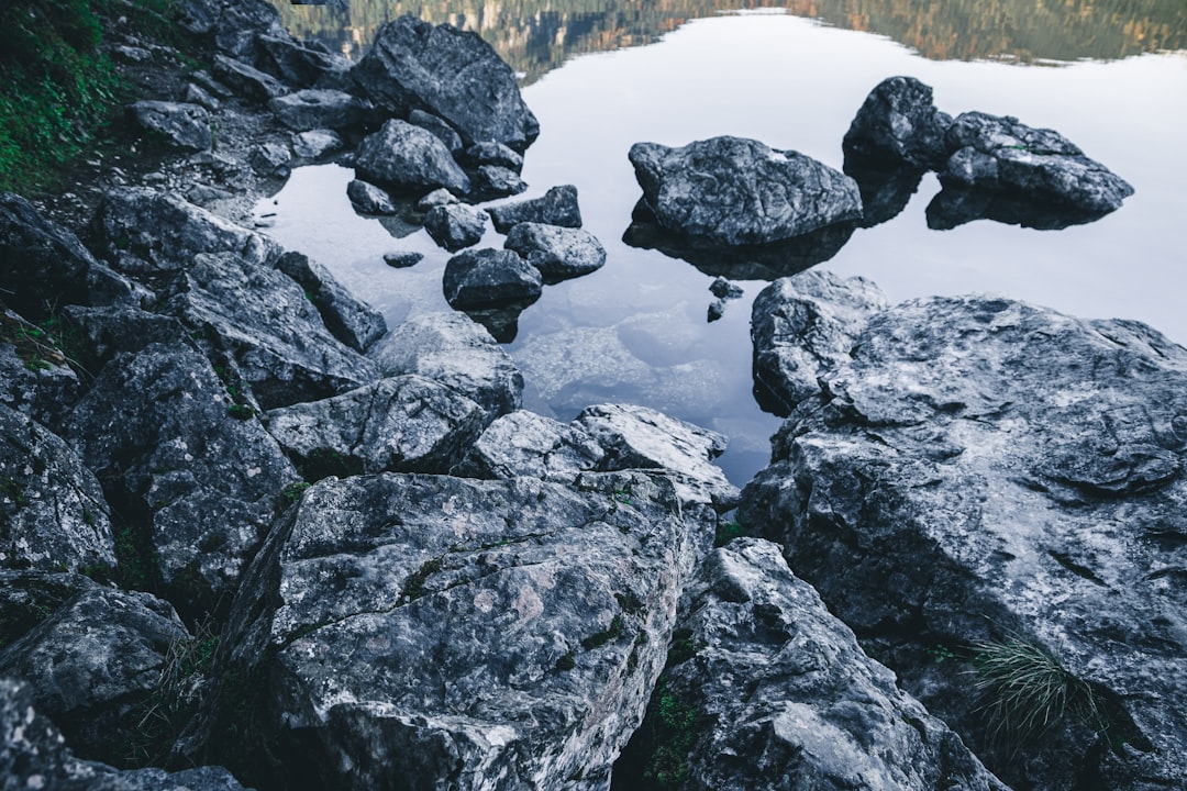 Partnachklamm: un viaje entre naturaleza y aventura en Baviera - Garmisch-Partenkirchen | Secret World Trip Planner