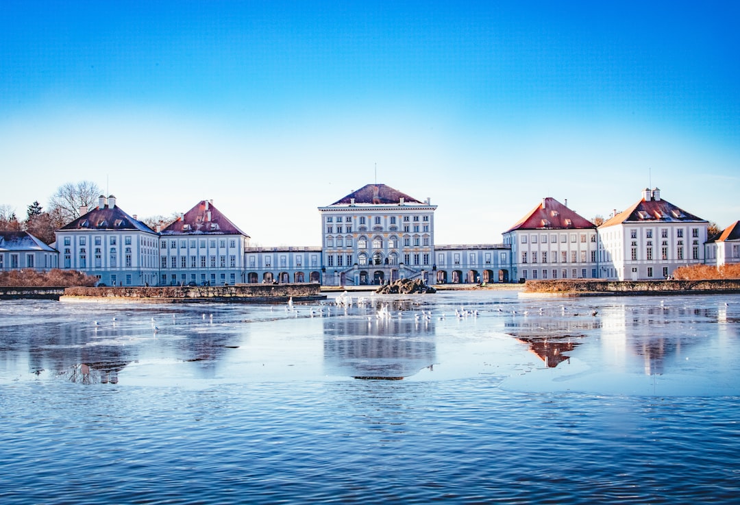 Откройте для себя дворец Нимфенбург в Мюнхене - München | Secret World Trip Planner