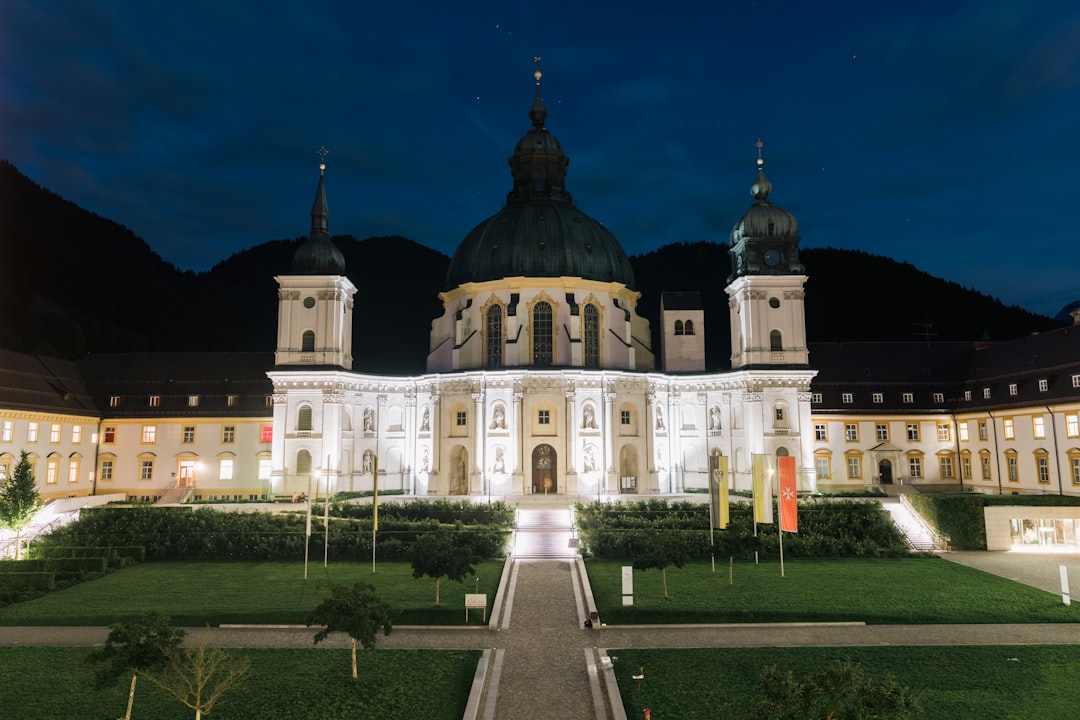 Découvrez l'Abbaye d'Ettal : un joyau culturel en Bavière - Ettal | Secret World Trip Planner