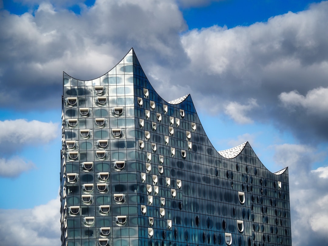 Scopri l'Elbphilharmonie: gioiello culturale di Amburgo - Hamburg | Secret World Trip Planner