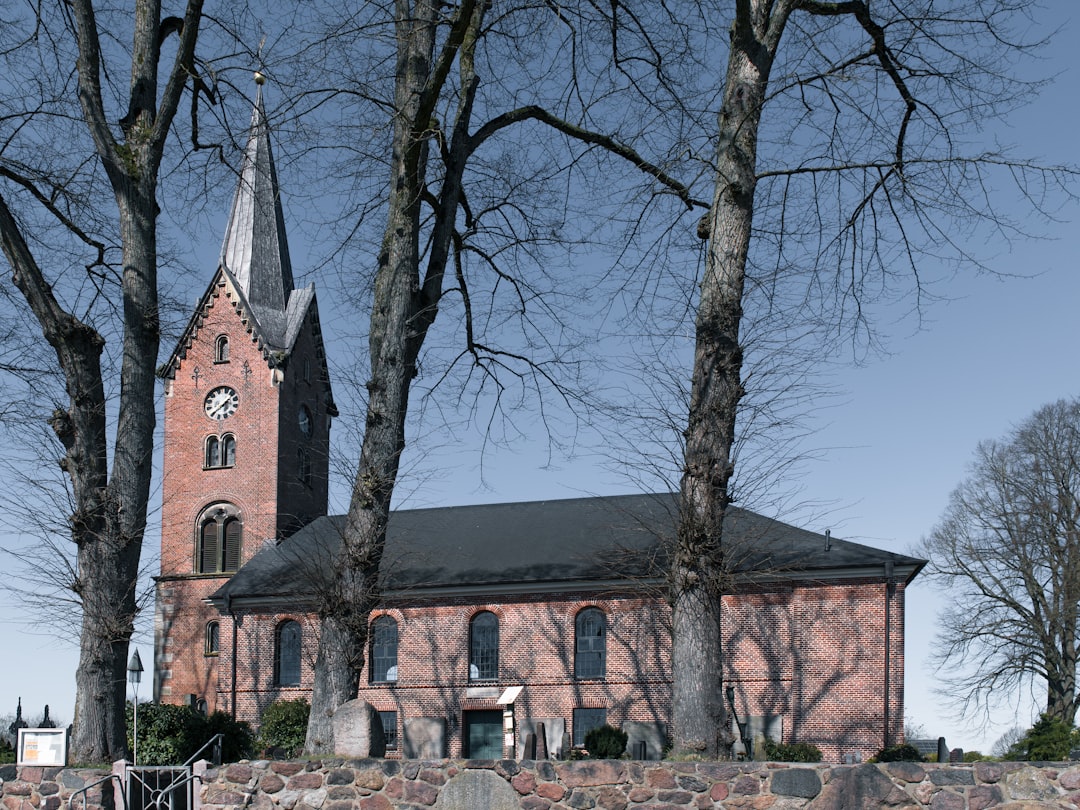 探索施莱斯维希大教堂:德国的文化瑰宝 - Schleswig | Secret World Trip Planner