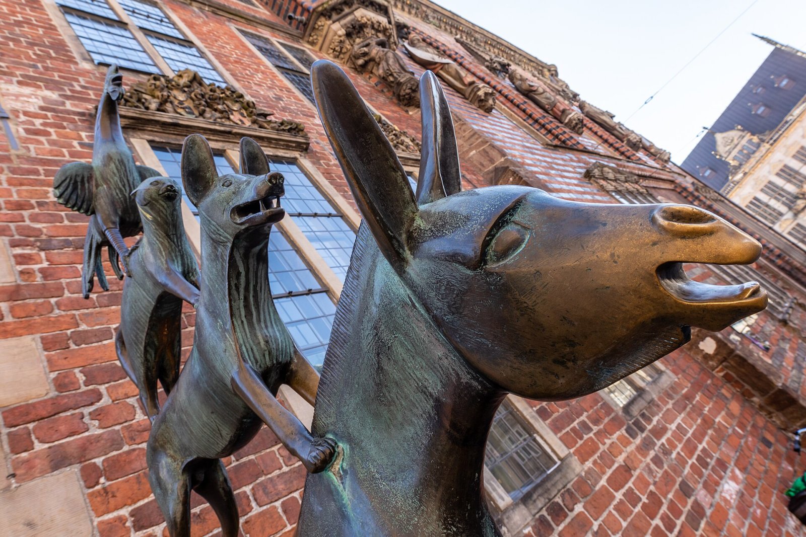 Узнайте о статуе Роланда в Бремене: история и значение - Bremen | Secret World Trip Planner