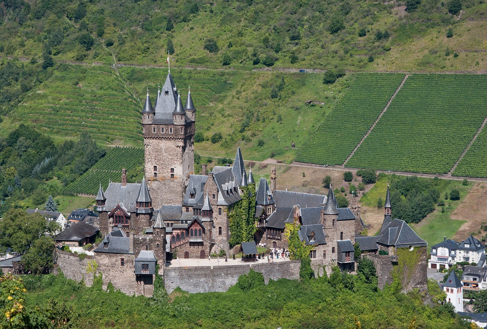 コッヘム城の探検：歴史と美しさ - Cochem | Secret World Trip Planner