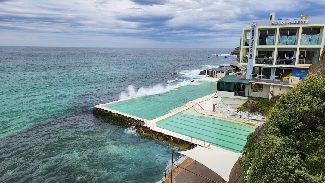 海の彫刻:ボンディ海岸のアート展 - Bondi Beach Nuovo Galles del Sud 2026 | Secret World Trip Planner