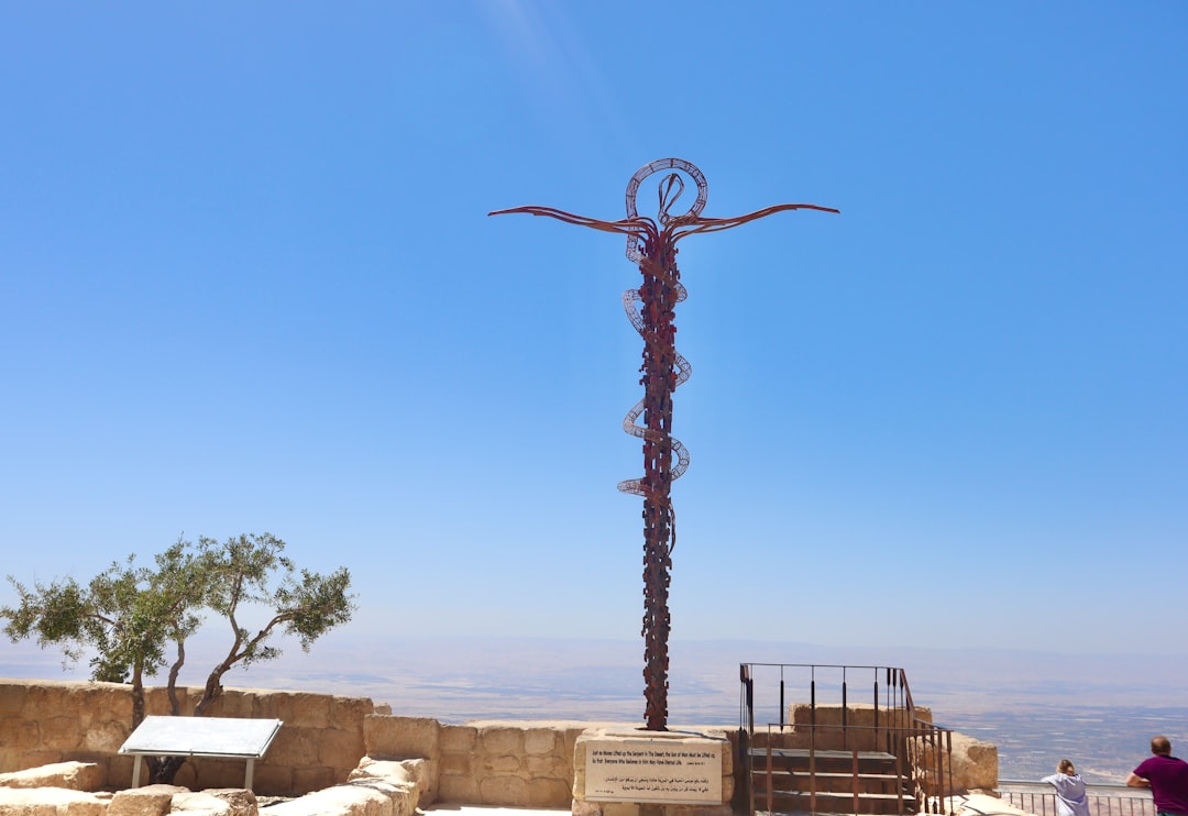Explora el Monte Nebo: un viaje a la historia y la espiritualidad - QP9G+74 Khirbet al-Mukhayyat | Secret World Trip Planner