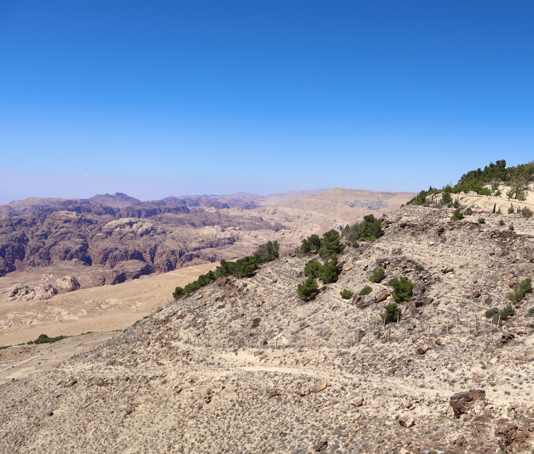 Explora el Monte Nebo: un viaje a la historia y la espiritualidad - QP9G+74 Khirbet al-Mukhayyat | Secret World Trip Planner