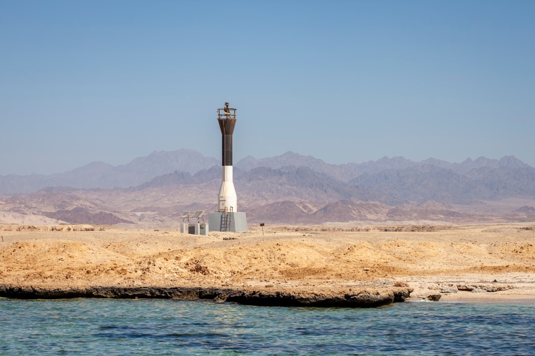 Descubre el Faro de Zafarana: una joya egipcia junto al mar