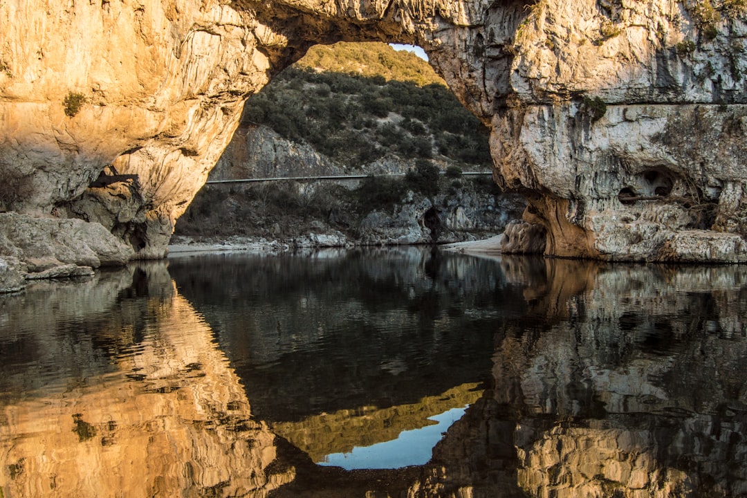 Gorges de l'Ardèche: il Grand Canyon d'Europa - Salavas | Secret World Trip Planner