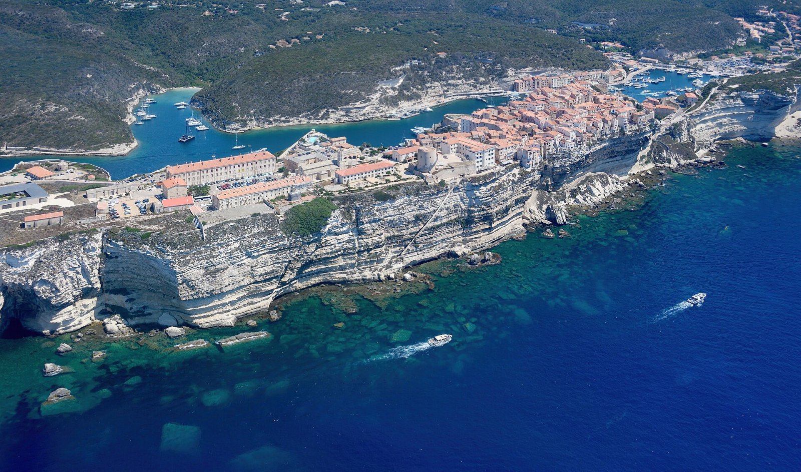 Descubra Bonifácio: a joia da Córsega entre história e belezas naturais - Bonifacio | Secret World Trip Planner