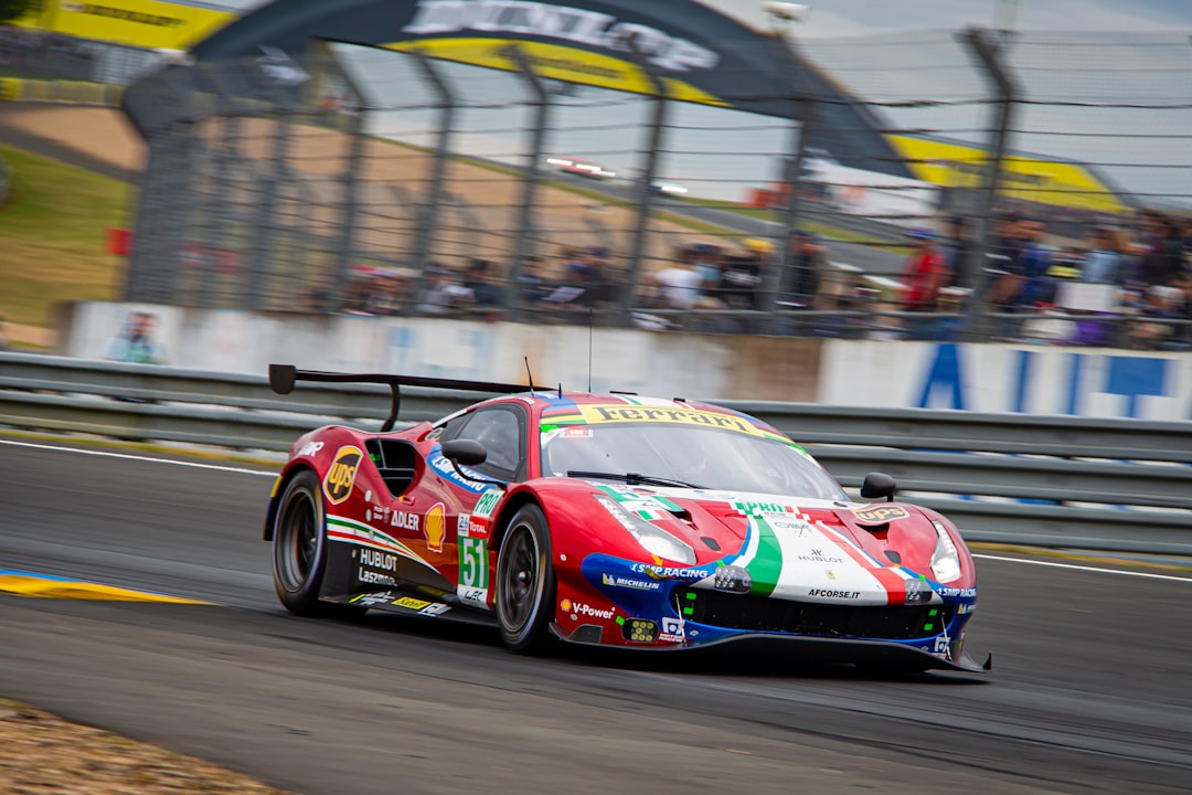Circuito de La Sarthe: a emoção da corrida em Le Mans - Le Mans | Secret World Trip Planner