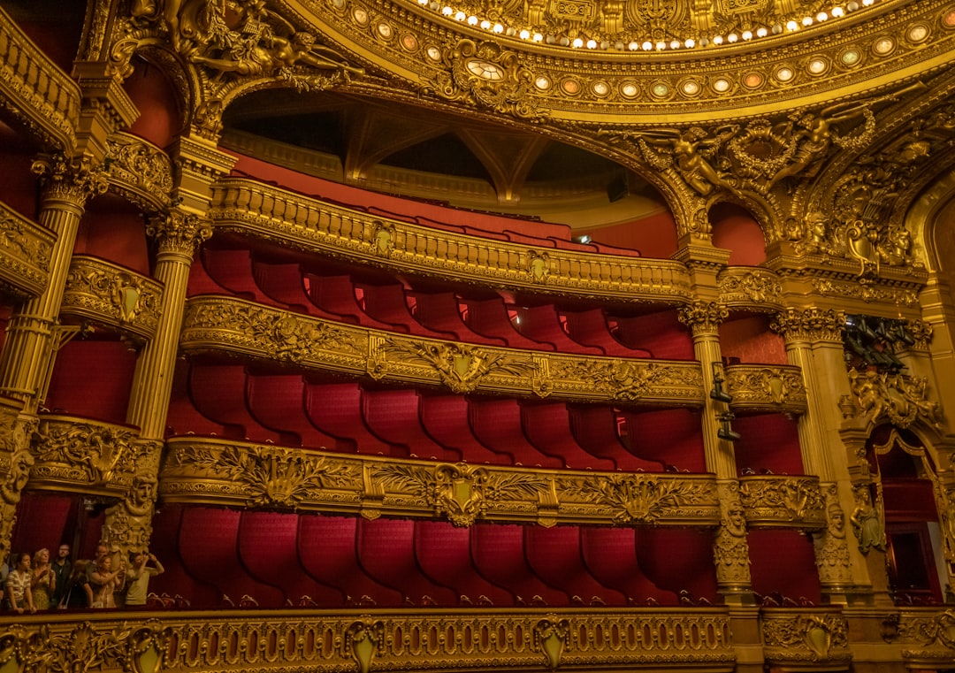 Descubra o Théâtre Antique d'Orange: uma joia da história - Orange | Secret World Trip Planner