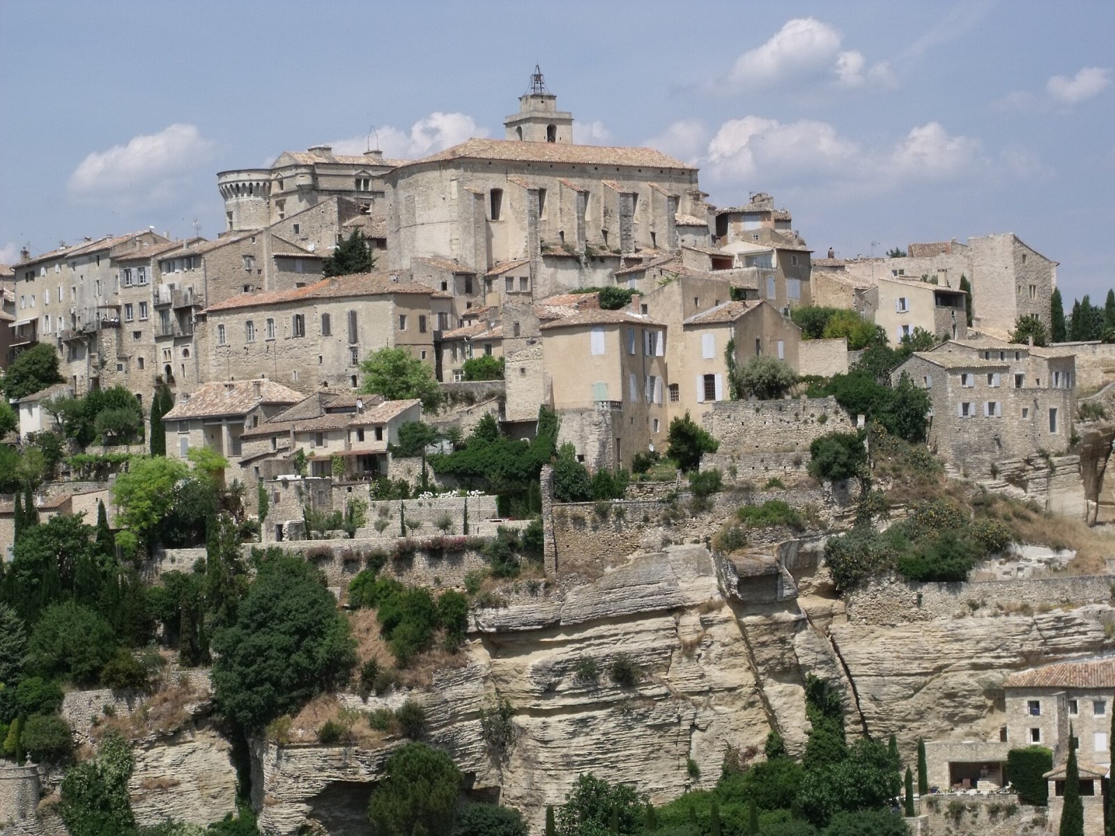 Découvrez le charme historique du Village de Gordes - Gordes | Secret World Trip Planner
