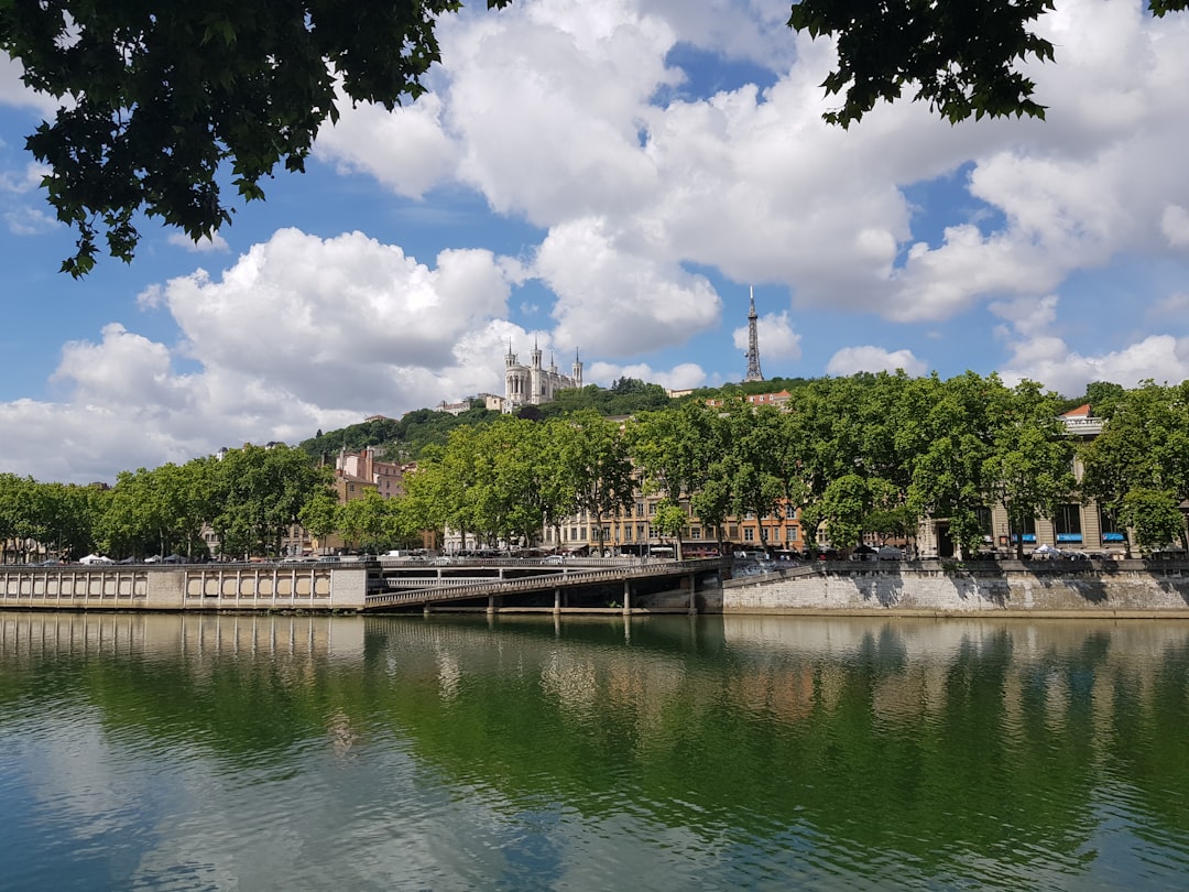 Étang de Berre: un angolo di natura in Provenza - Berre-l'Étang | Secret World Trip Planner