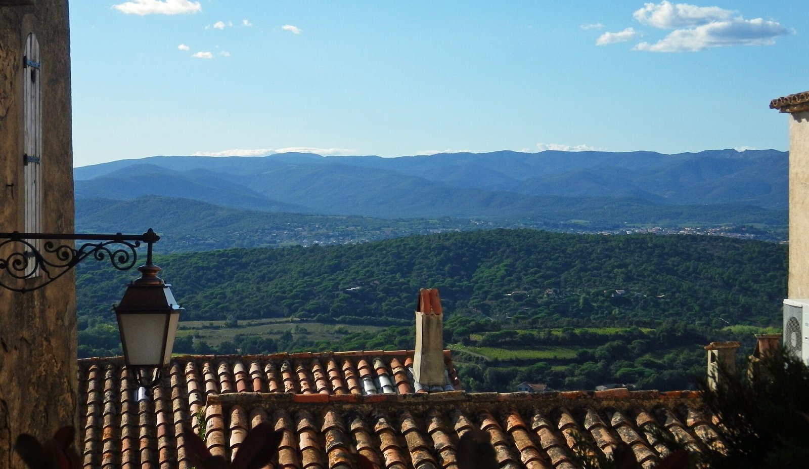 Descubre el Massif des Maures: un rincón de naturaleza en Provenza - Les Mayons | Secret World Trip Planner