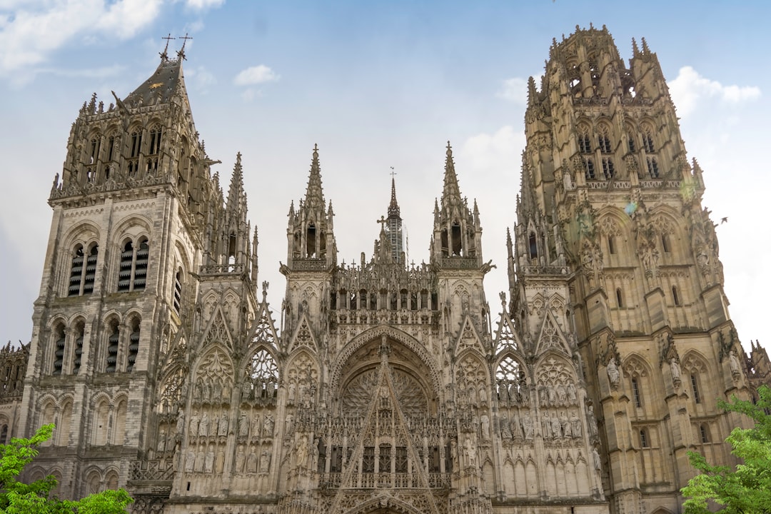 Descubra a majestosa Cathédrale de Rouen na Normandia - Rouen | Secret World Trip Planner