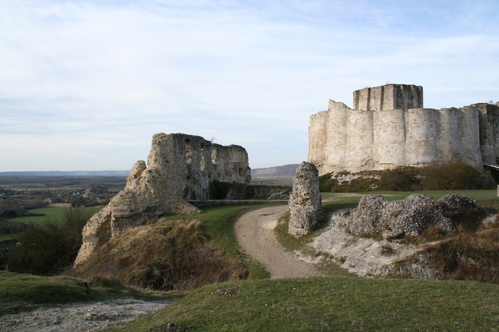 Descubra o Château Gaillard: um tesouro histórico na Normandia - Les Andelys | Secret World Trip Planner