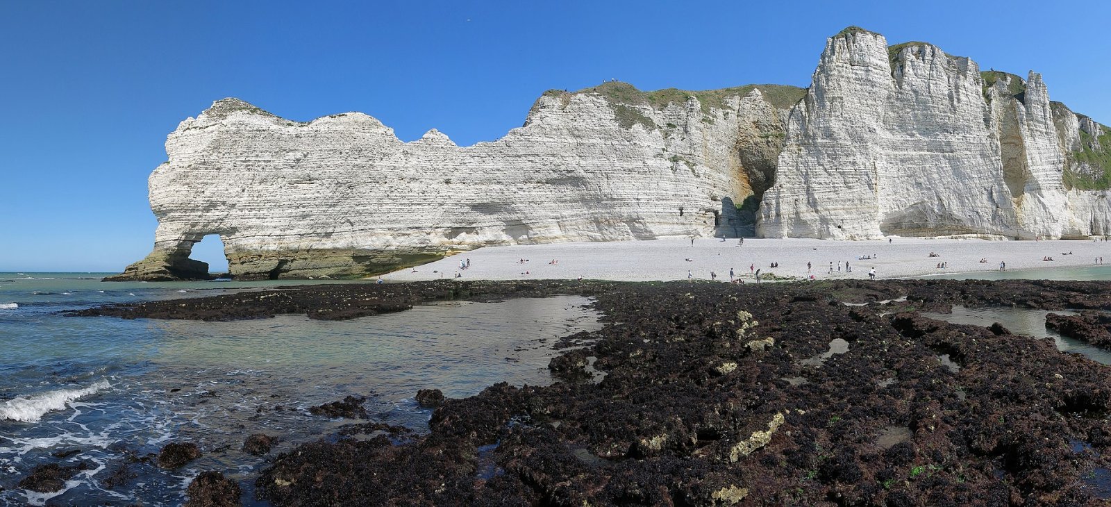 エトルタを発見:ノルマンディーの息をのむ崖 - Étretat | Secret World Trip Planner