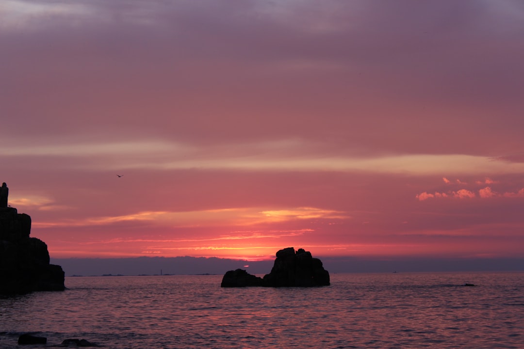 Descubre el encanto de la Île de Bréhat en Bretaña - Pommeuse | Secret World Trip Planner