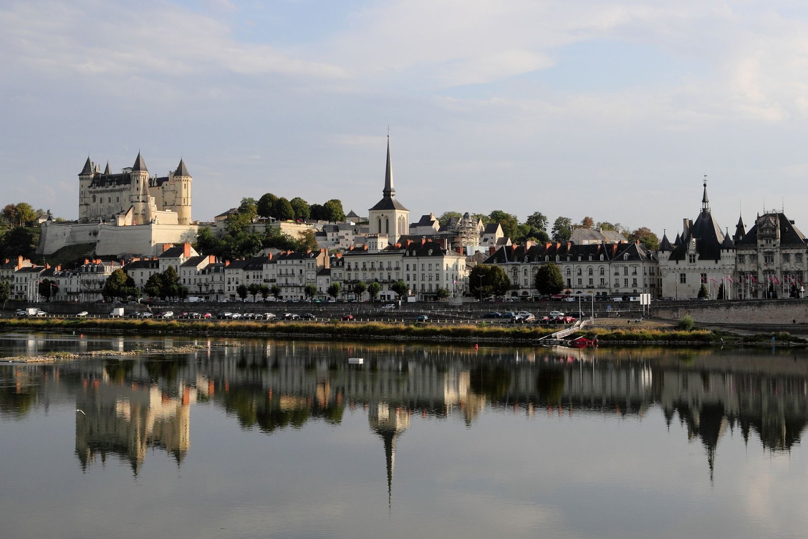 Откройте для себя очарование Шато де Сомюр во Франции - Chouzé-sur-Loire | Secret World Trip Planner