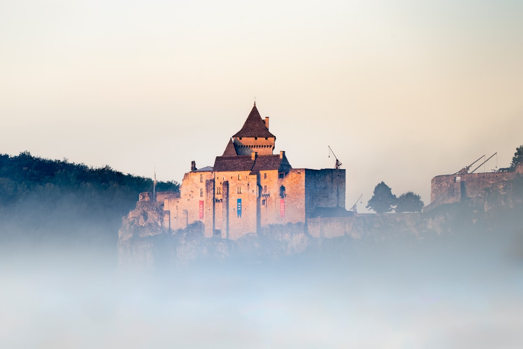 Découvrez le Charme du Château de Castelnaud en France - Castelnaud-la-Chapelle | Secret World Trip Planner