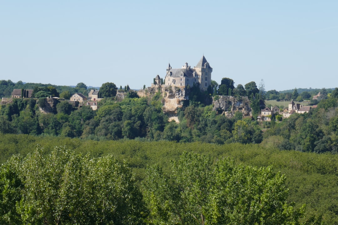 Discover the Gorges de l'Aveyron in Saint-Antonin-Noble-Val - Saint-Antonin-Noble-Val | Secret World Trip Planner