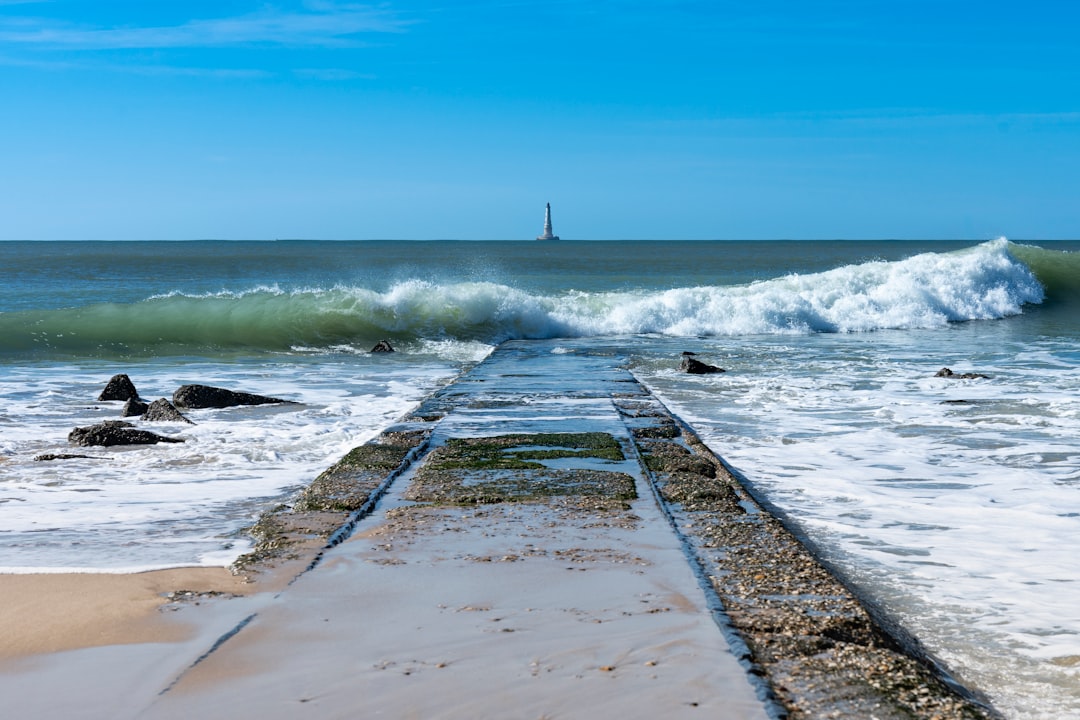 Entdecken Sie den Leuchtturm von Cordouan: ein Juwel der Nouvelle-Aquitaine - La Meyze | Secret World Trip Planner