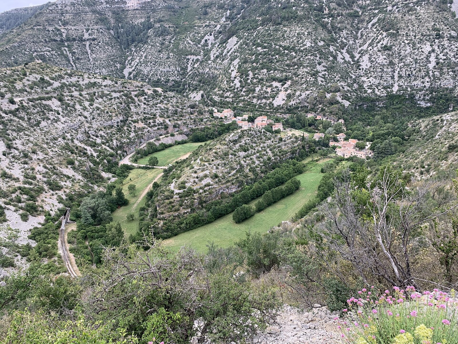 Den Cirque de Navacelles entdecken: ein Naturjuwel in Frankreich - Saint-Maurice-Navacelles | Secret World Trip Planner