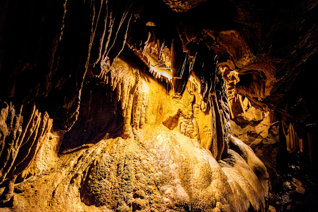 Entdecken Sie die Grotte de Clamouse in Saint-Guilhem-le-Désert - Saint-Guilhem-le-Désert | Secret World Trip Planner