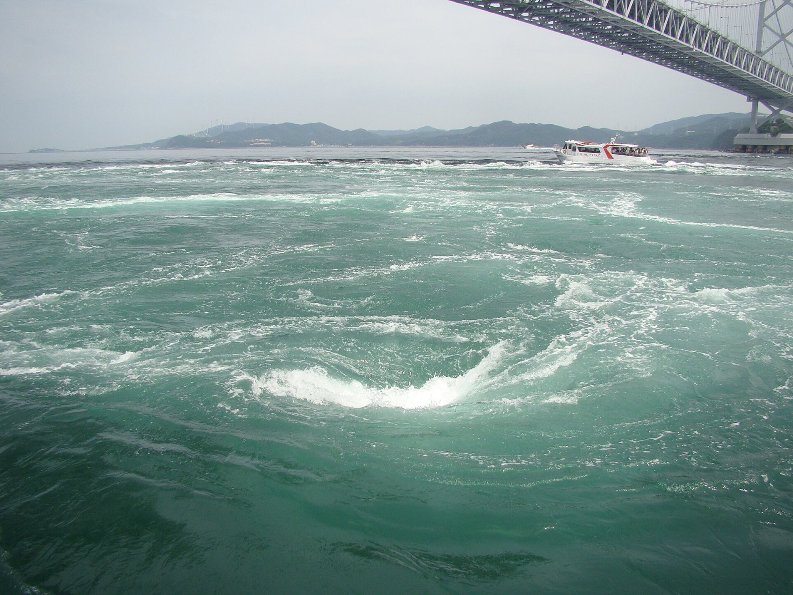 Scopri i suggestivi vortici di Naruto in Giappone - Minamiawaji | Secret World Trip Planner